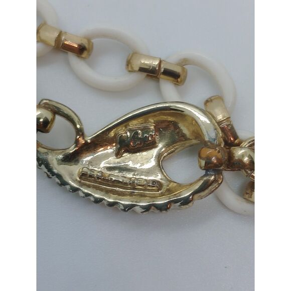 Vintage Coro Pegasus Design White Gold Tone Link 13-17" Hook Clasp Necklace - Picture 7 of 9